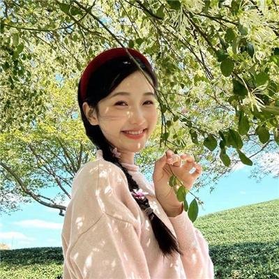 奇妙小镇封面